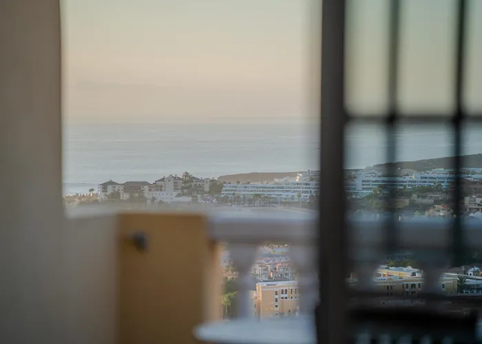 Con Terraza Y Vistas En Costa Adeje, Sunset Mirage * Costa Adeje (Tenerife)
